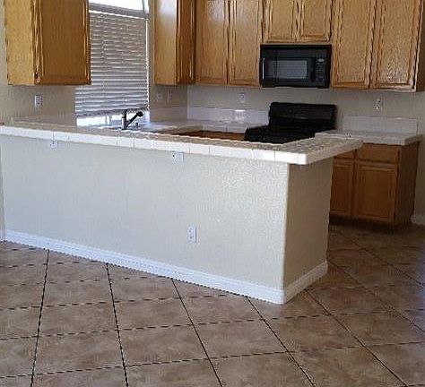 4th image of 13309 Berkely Cir