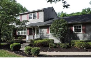 1061 River Rd, Washington Crossing, PA 18977