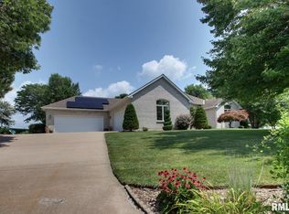 1007 Peach Tree Ln, Quincy, IL 62305