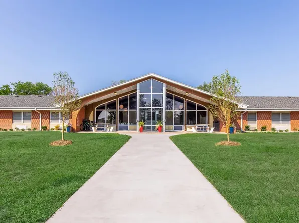 Residences at Liberty Campus, 2300 W Capital Ave #6e51f9705, Grand Island, NE 68803