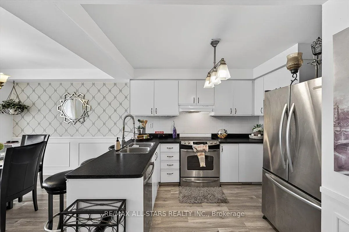 3 bed, $2,500 — Photo 4