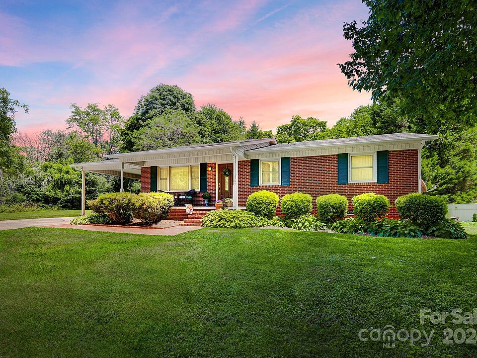 1st image of 211 W Edison Dr