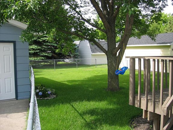 3rd image of 731 Central Plains Ct
