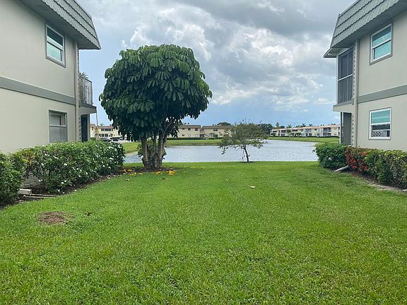 2nd image of 750 Monaco Pl #750-P