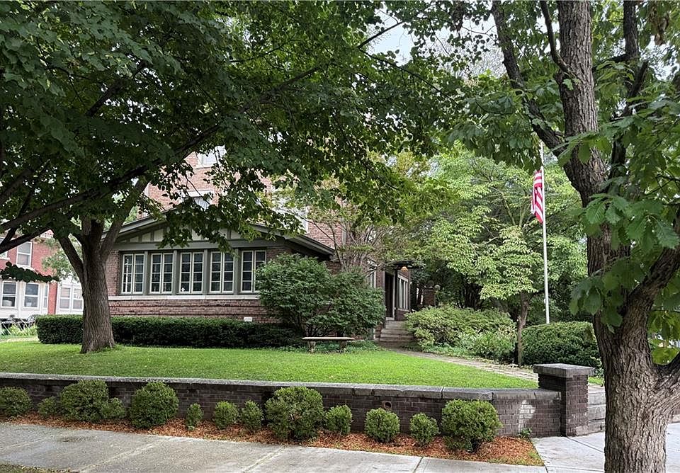 1st image of 3681 Madison Ave
