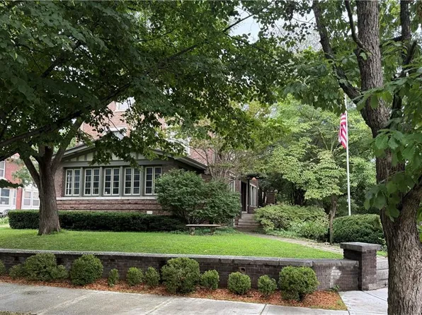 3681 Madison Ave, Kansas City, MO 64111