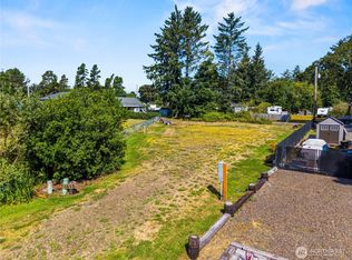 1655 195th St, Long Beach, WA 98631
