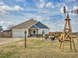 15952 Prairie Rose Dr, McLoud, OK 74851