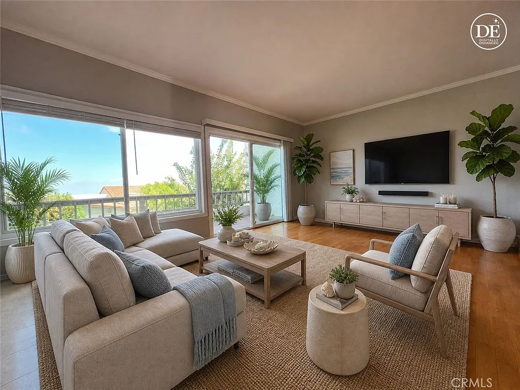 3 bed, 2.5 bath, 1913 sqft, $4,875 — Photo 1