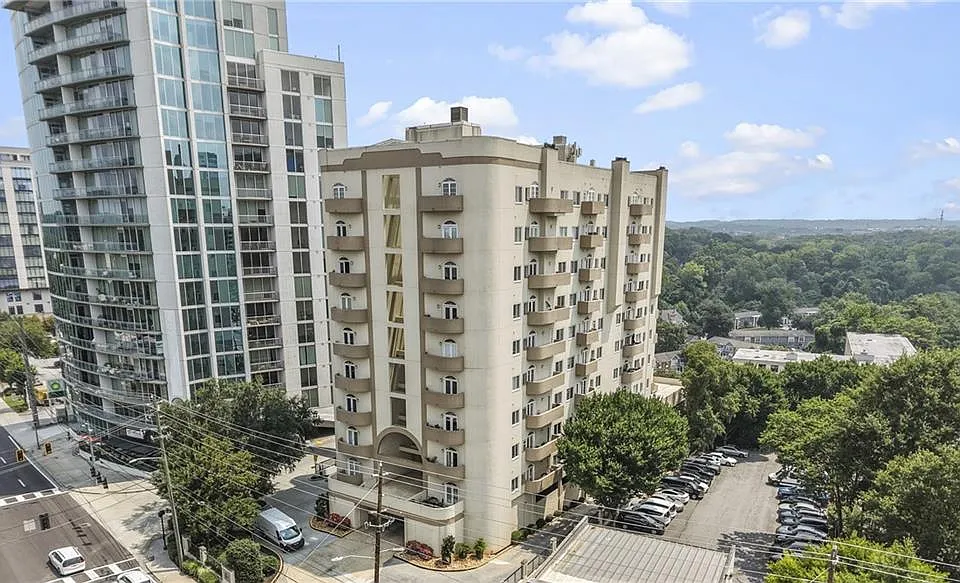 2161 Peachtree Rd NE