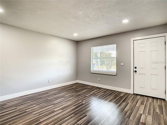 5th image of 6442 Fortune Ln