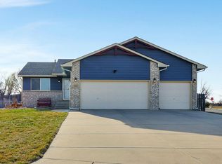 2001 E Spring Hill Ct, Goddard, KS 67052