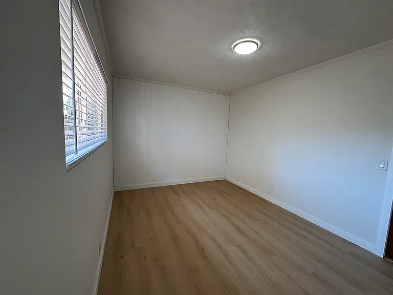 1300 Oak Ave — Photo 14