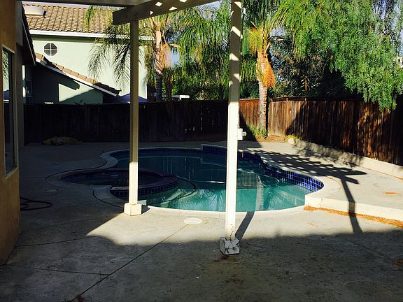 2nd image of 39821 Avenida Palizada