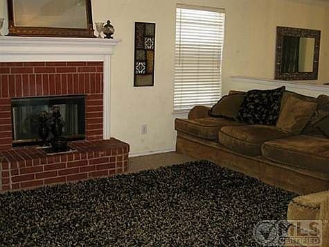 5th image of 2755 N Hampton Dr