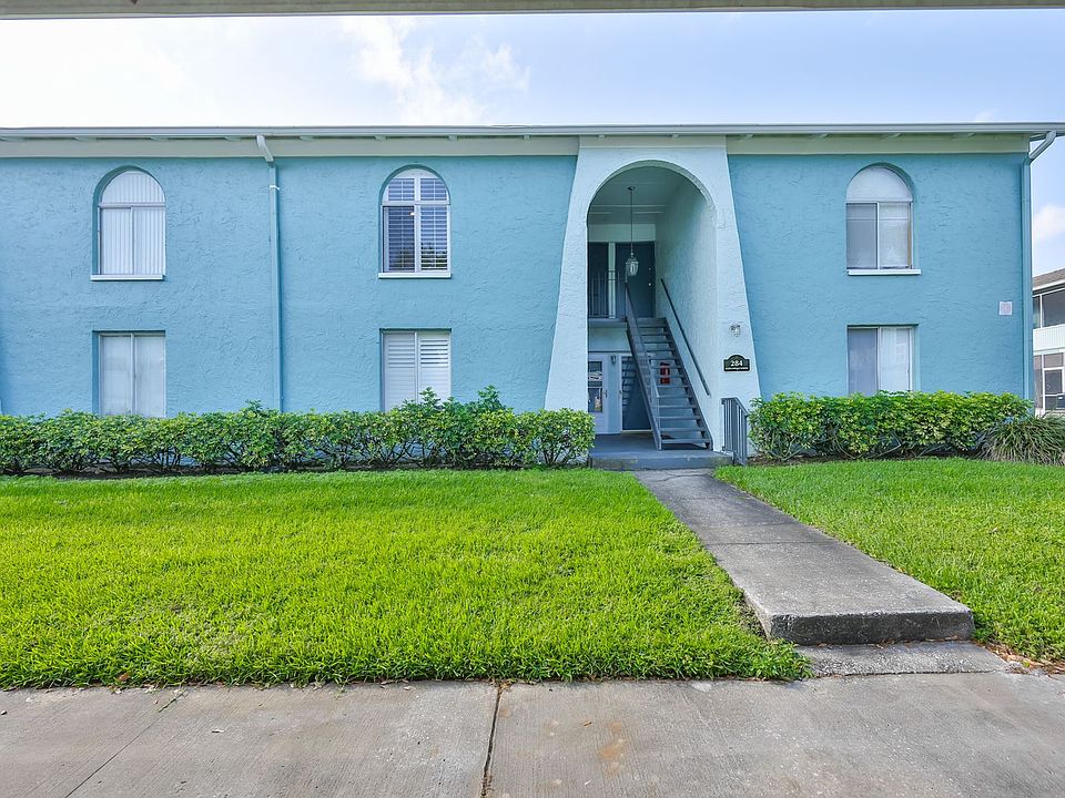1st image of 284 115th Ave N APT 3
