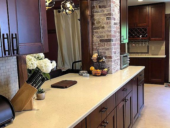 Quartz countertop