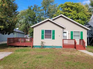 1035 Cypress St, Port Huron, MI 48060