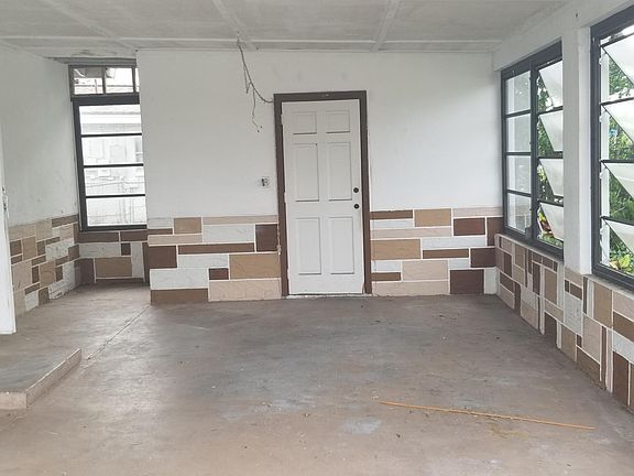 2nd image of 10586 Orange Blossom Ln