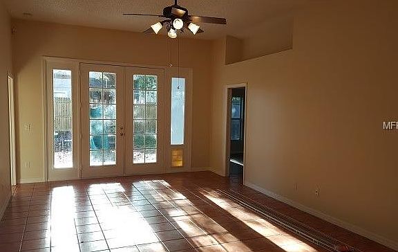 2nd image of 307 Lakepark Trl