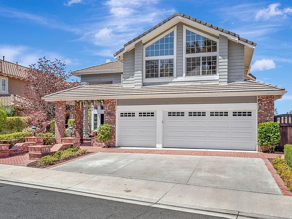 4th image of 32752 Coppercrest Dr