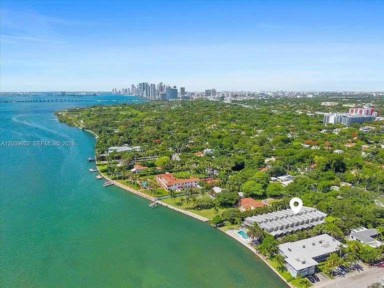 6011 N Bayshore Dr #8-D — Photo 35