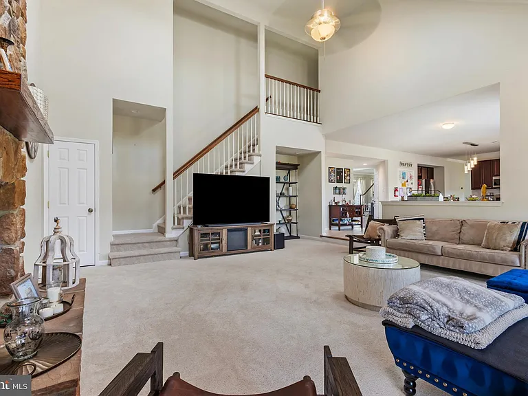 728 Farmhouse Rd — Photo 24