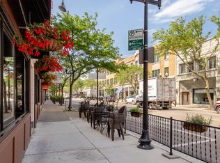 4745 N Damen Ave APT 3A, Chicago, IL 60640