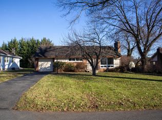 1703 Billview Dr, Lancaster, PA 17601