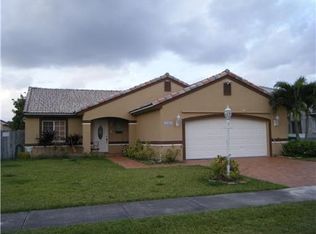 15951 SW 75th St, Miami, FL 33193