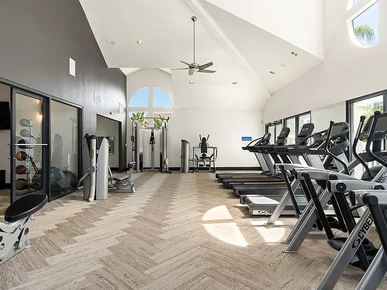 Axiom La Jolla — Photo 19