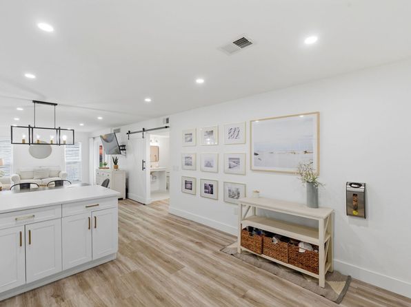 7003 Sunset Way APT 4