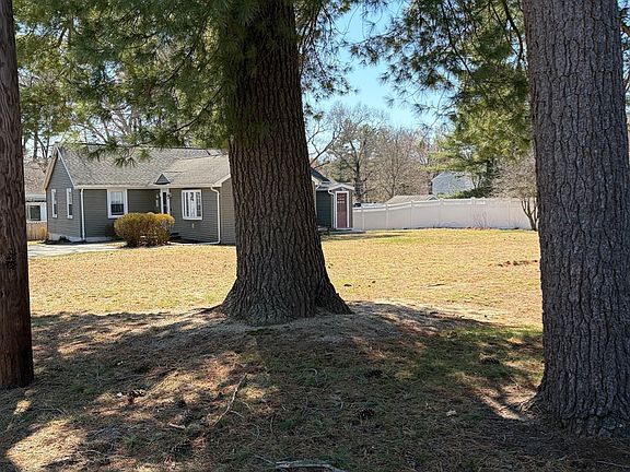5th image of 54 Walnut Rd