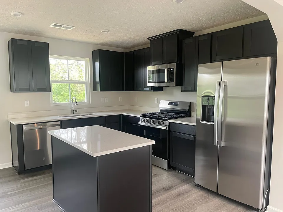 4031 Hemlock Ct