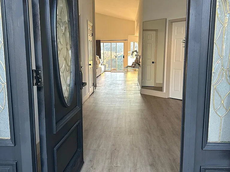 Early Round Dr — Photo 5