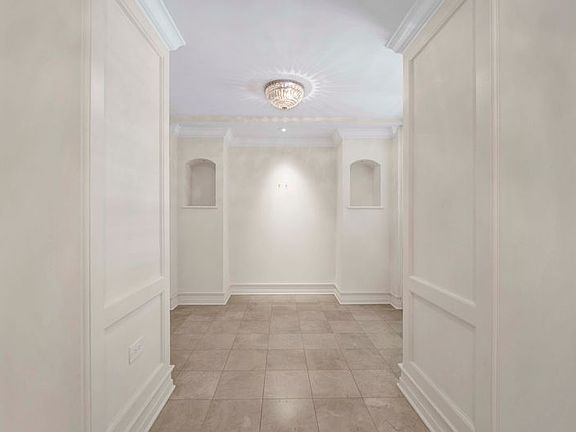 3rd image of 40 E Delaware Pl APT 1702