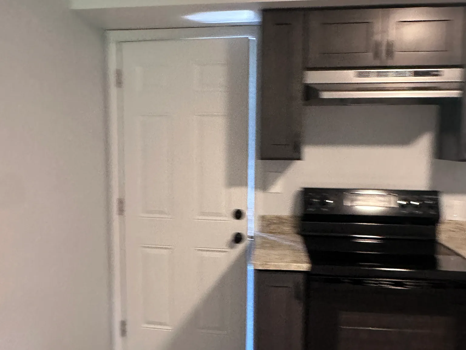 Studio, 300 sqft, $1,400 — Photo 2