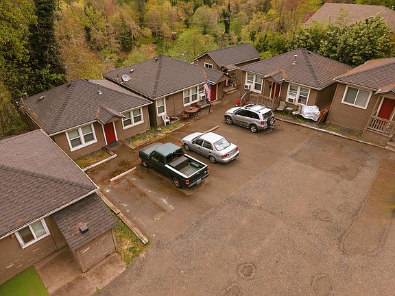 3rd image of 4600 Rogue River Hwy