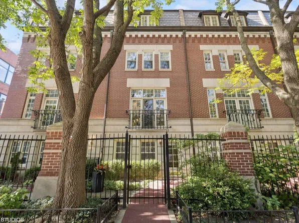 2632 N Southport Ave, Chicago, IL 60614