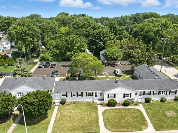 27 Gladwin Ave #27, Clawson, MI 48017
