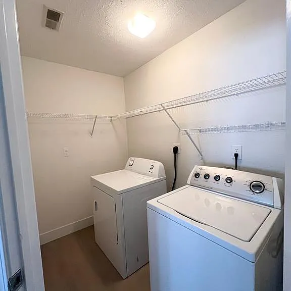 1336 Heatherwood Ln — Photo 12