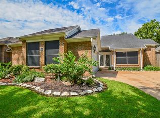 2119 Walnut Grove Ln, Richmond, TX 77406