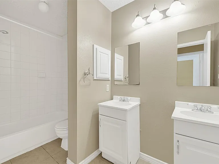 12322 Meadow Ridge Dr — Photo 25
