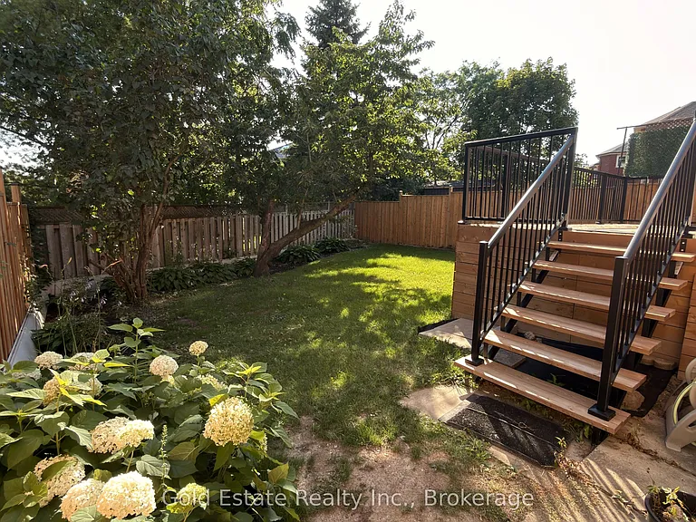 5202 Huntingfield Dr E — Photo 30