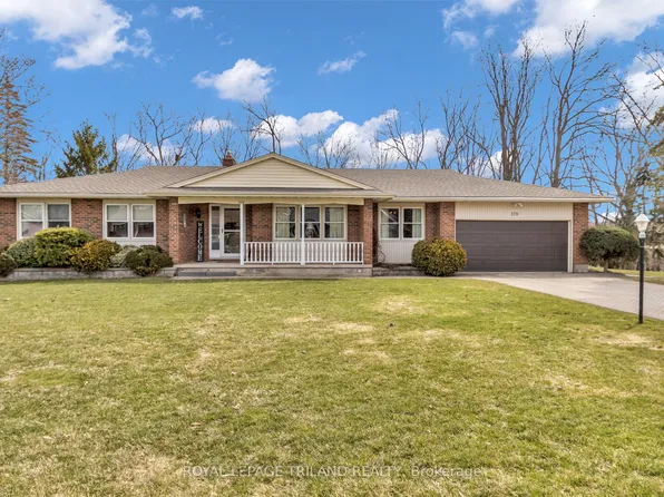 370 Station St, North Middlesex, ON N0M 2K0