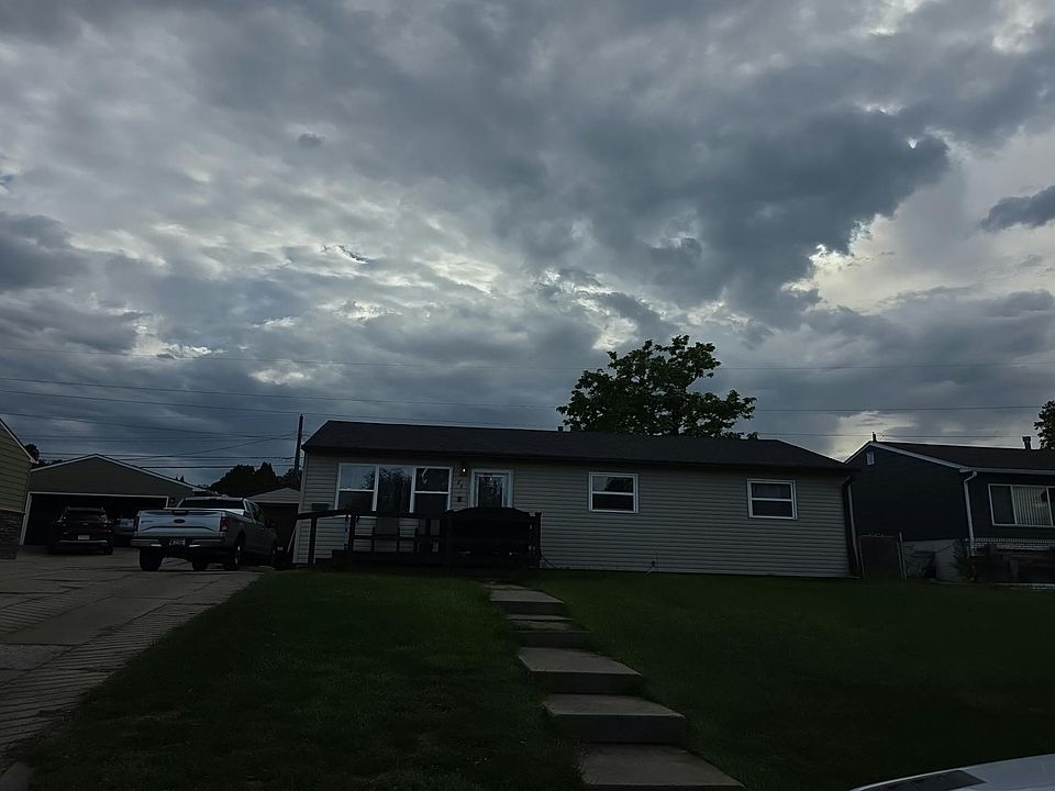 1st image of 89 Spring Valley Ln