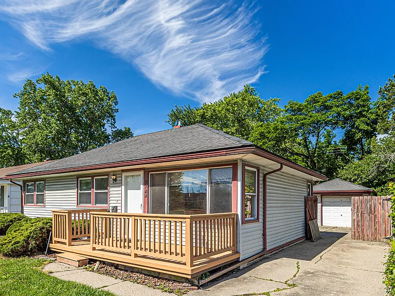 3725 Coolidge Hwy — Photo 2