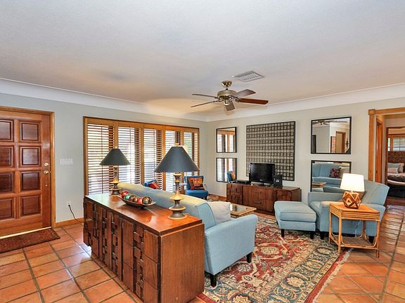 4th image of 428 NE 30th St