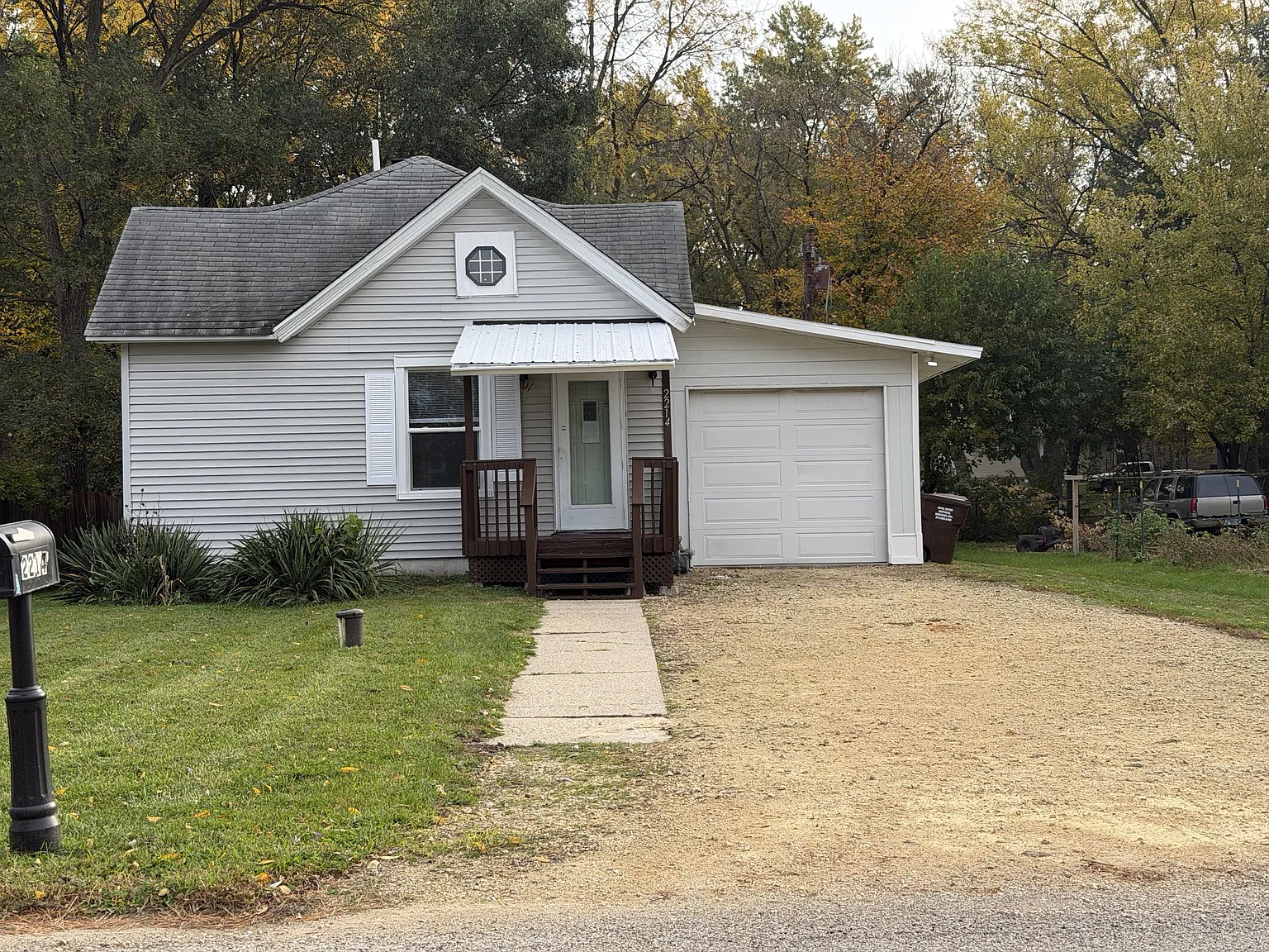 2214 Forest View Road - 1 — Photo 1