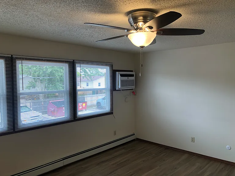 3601 S West Ave #7 — Photo 8